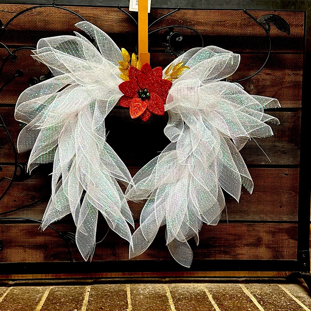 Beautiful Simple Sue Angel Wings Christmas Wreath